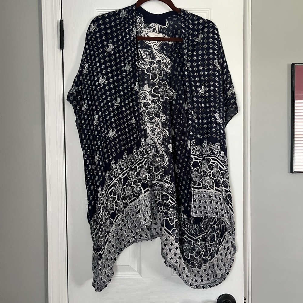 Blue and White Patterned Kimono